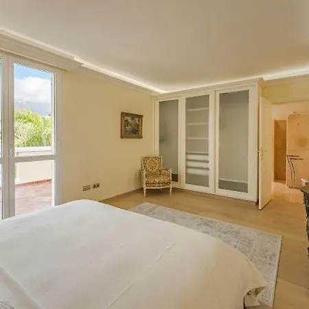 Maison Chatulle * أذيخي