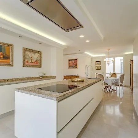 Maison Chatulle *